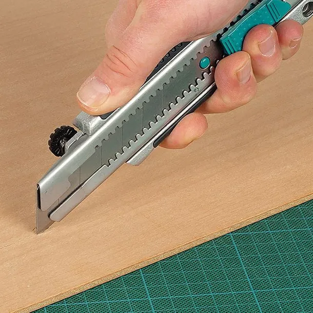 noz-lamany-wolfcraft-25-mm-stan-nowy