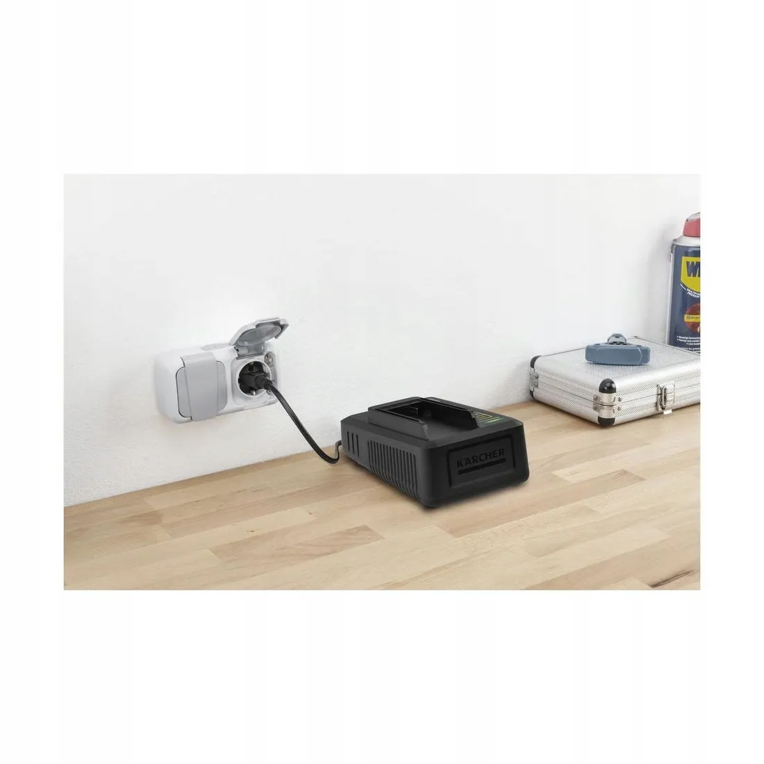 ladowarka-do-akumulatora-18v-karcher