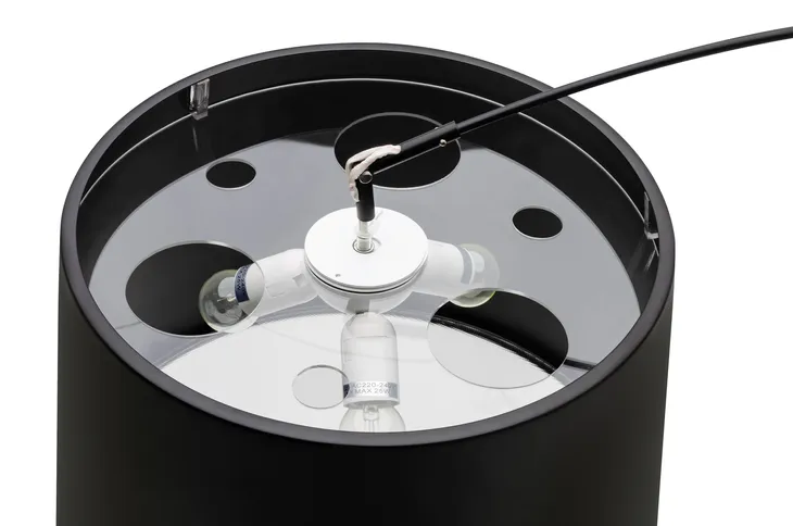 lampa-podlogowa-cleo-czarna-stan-nowy