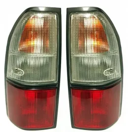 toyota-land-cruiser-99-02-lampa-tylna-lewa-prawa