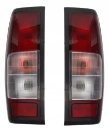 nissan-pick-up-98-05-lampy-tylne-komplet-nowe-depo