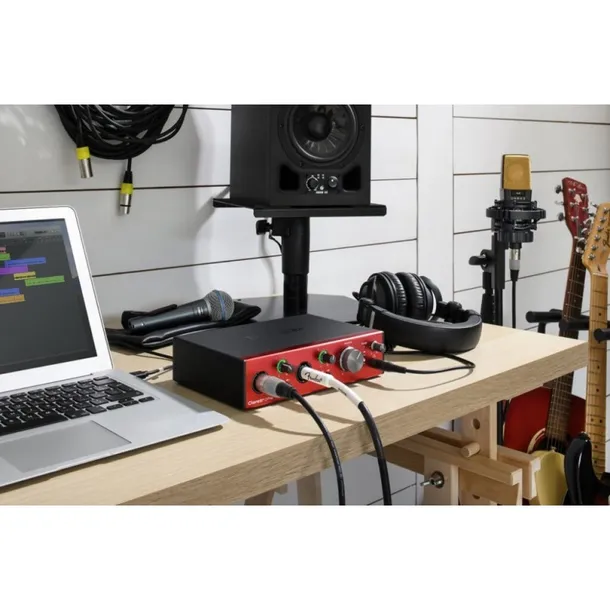 focusrite-clarett-2pre-interfejs-audio-stan-nowy-marka-focusrite