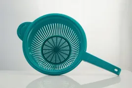 durszlak-cedzak-z-raczka-20-cm-polski-produkt