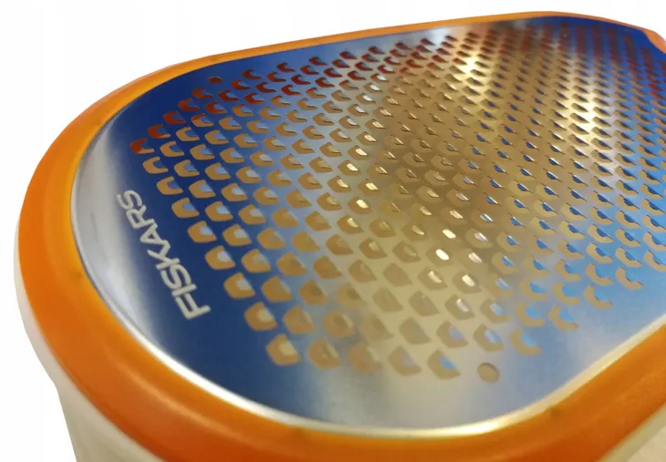 fiskars-tarka-z-pojemnikiem-functional-form-material-obudowy-tworzywo-sztuczne