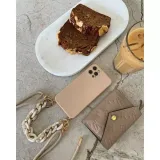 etui-icon-chain-do-apple-iphone-14-plus-beige