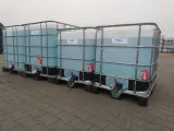 plyn-adblue-1000l-mauzer-waga-z-opakowaniem-1000-kg