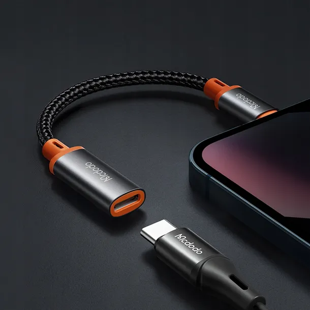mcdodo-adapter-do-iphone-lightning-do-otg-usb-c-waga-z-opakowaniem-0-04-kg