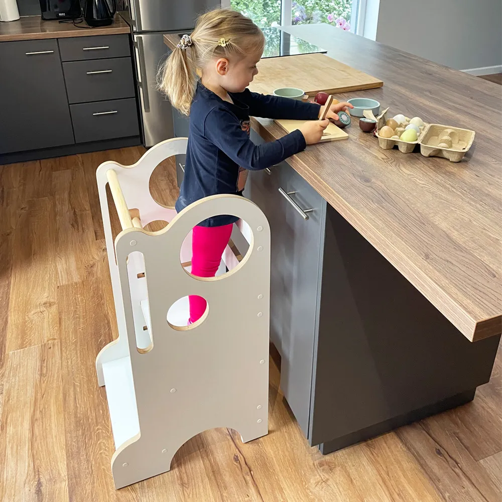 pomocnik-kuchenny-kitchen-helper-bialy