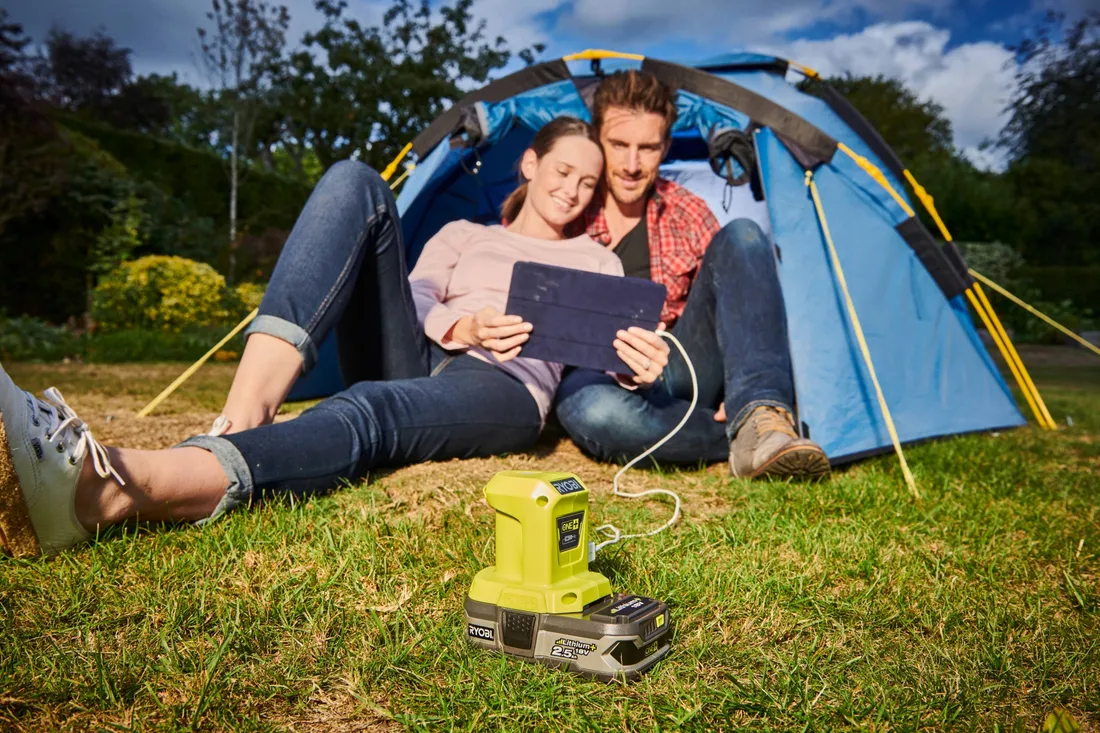 ryobi-ladowarka-usb-5v-ryobi-one-r18usb-0