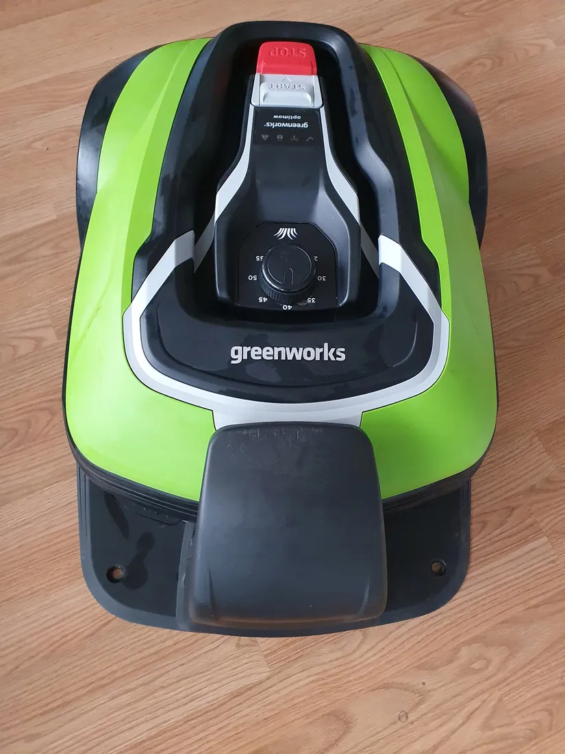robot-koszacy-greenworks-optimow-10