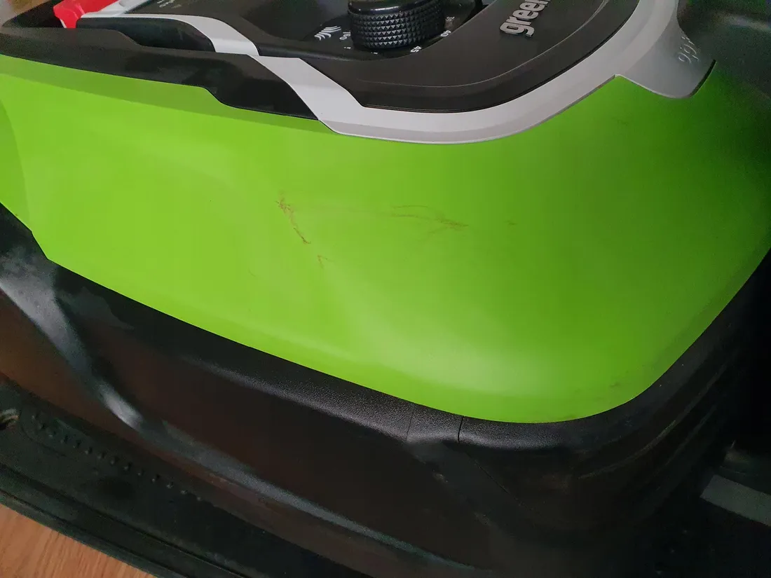 robot-koszacy-greenworks-optimow-10