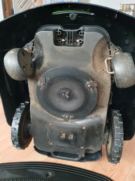 robot-koszacy-greenworks-optimow-10-seria-optimow-10
