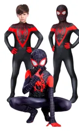 stroj-czarny-spiderman-110-116