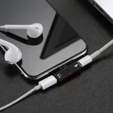 przejsciowka-2x-lightning-adapter-do-iphone-7-8-x-waga-z-opakowaniem-1-kg