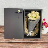 box-mydlanych-roz-ecru-wysokosc-26-5-cm-waga-z-opakowaniem-0-2-kg