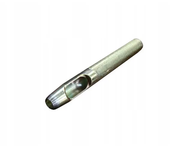 wycinak-do-oczek-plandeki-fi10