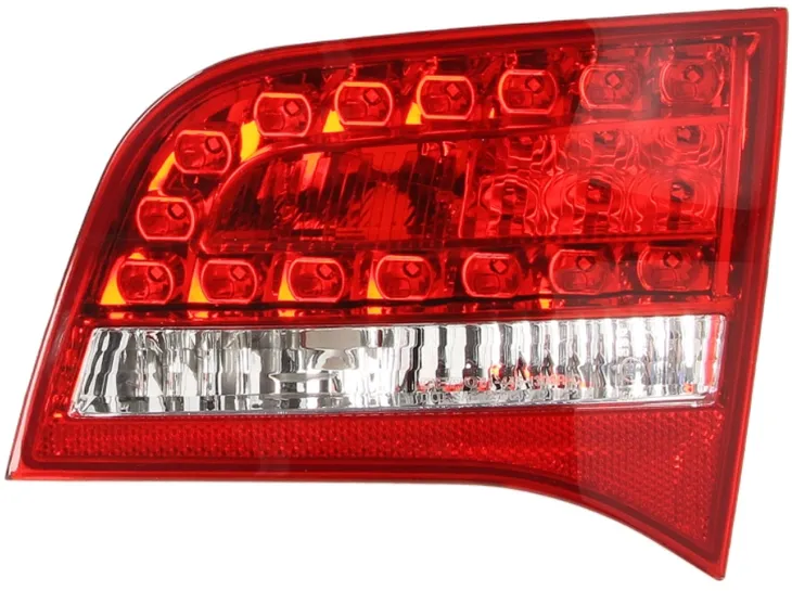 AUDI A6 C6 08-11 LAMPA TYLNA KOMBI PRAWA NOWA
