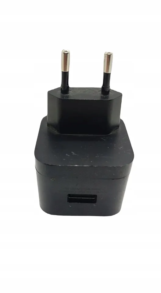 ladowarka-sieciowa-usb-amazon-cf41ls-5-2v-1-8a-kolor-czarny