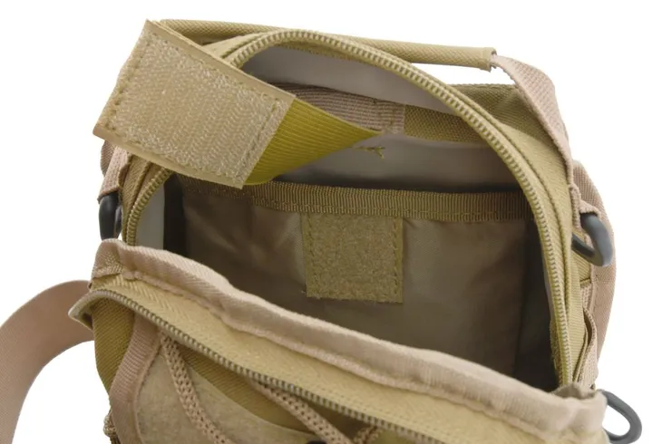 torba-na-ramie-army-10l-plec-produkt-uniseks