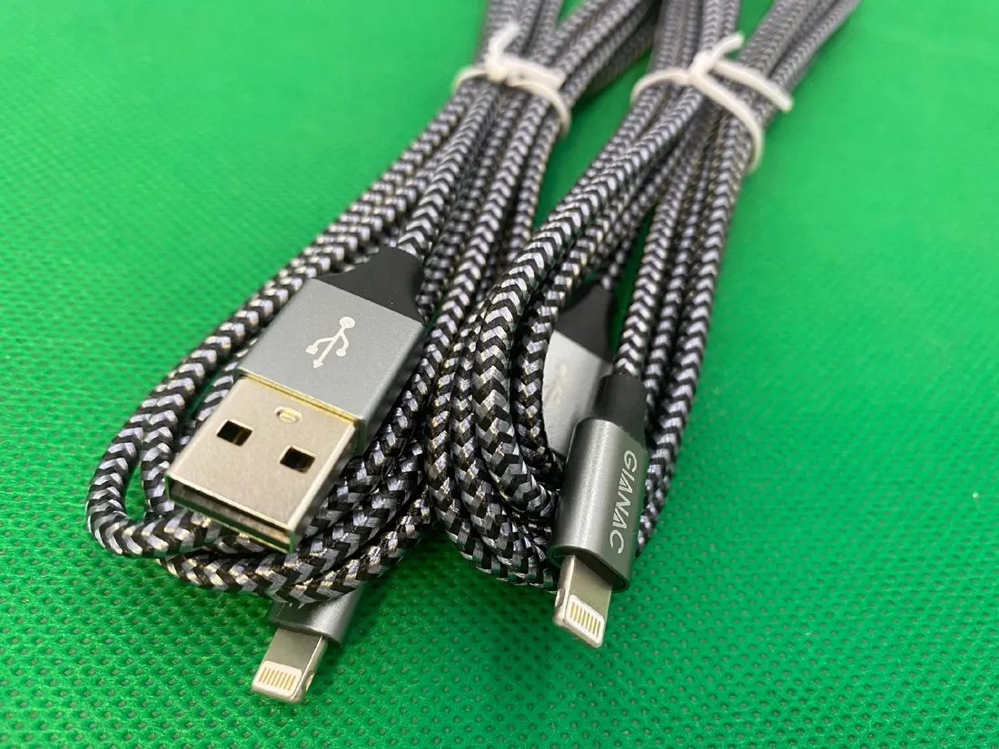 kabel-gianac-usb-lightning-iphone-2m-oplot