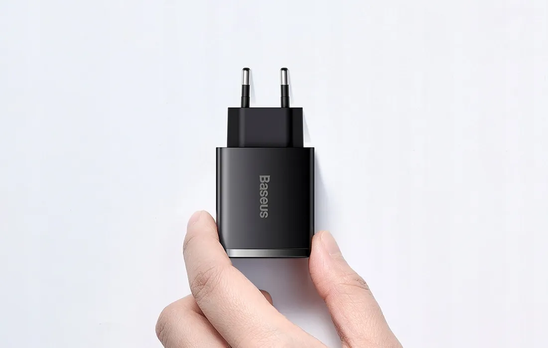 ladowarka-baseus-compact-qc3-2xusb-usb-c-pd-3a-30w-stan-nowy