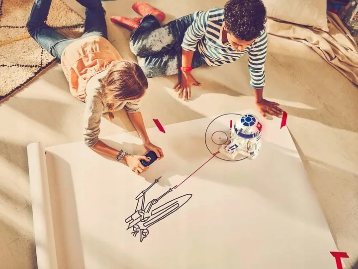 starwars-droid-figurka-robot-r2d2-do-programowania-stan-nowy