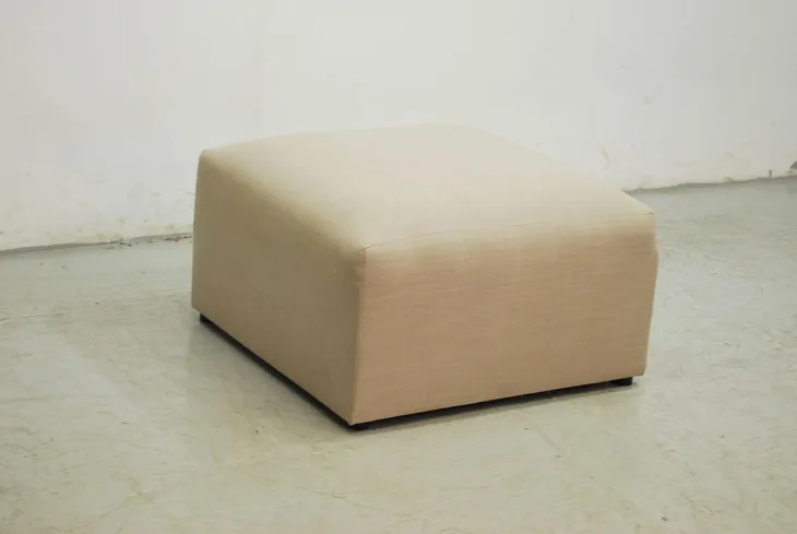 net-pufa-duza-kolor-obicia-odcienie-bezu