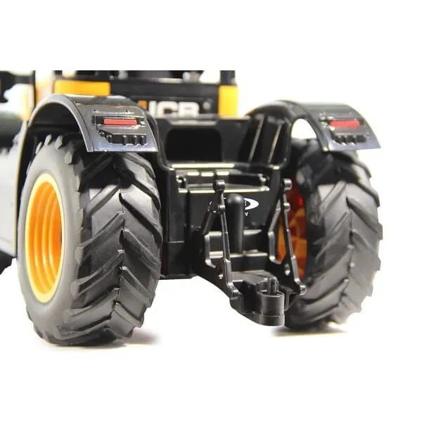 ciagnik-jcb-fastrac-1-16