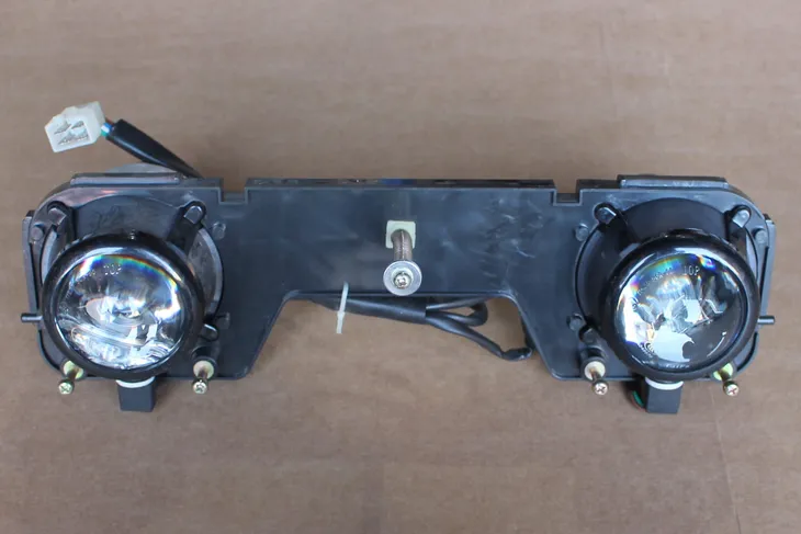 lampy-przednie-benzer-quebec-numer-katalogowy-czesci-77517