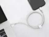 baseus-mocny-kabel-usb-c-lightning-pd-20w-3a-1m-konstrukcja-oplot
