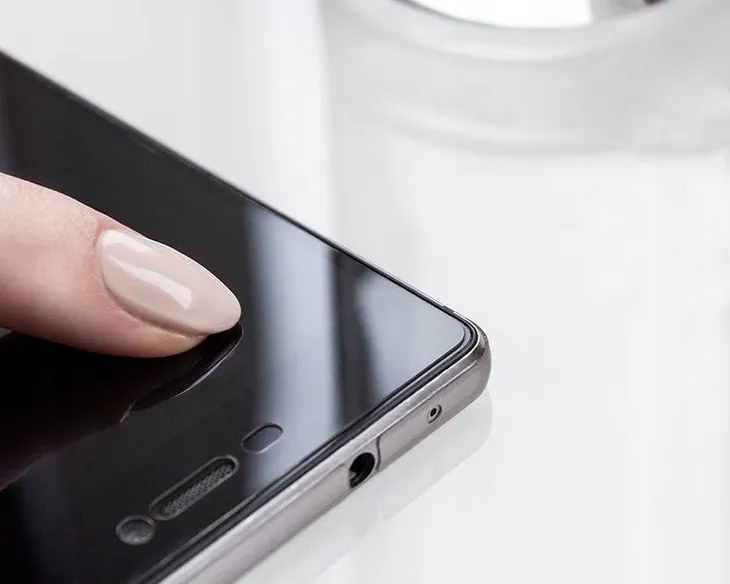 szklo-hybrydowe-3mk-do-iphone-13-pro-konstrukcja-zaokraglone-krawedzie-zaokraglone-rogi