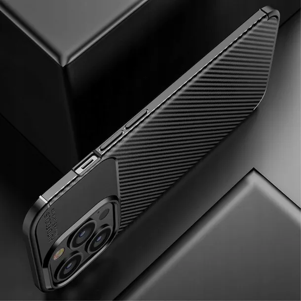 etui-pancerne-karbon-do-iphone-13-pro-marka-nemo