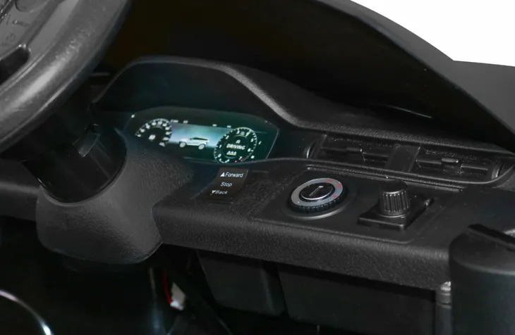 samochod-na-akumulator-range-rover-evoque-czarny-szerokosc-pojazdu-64-cm