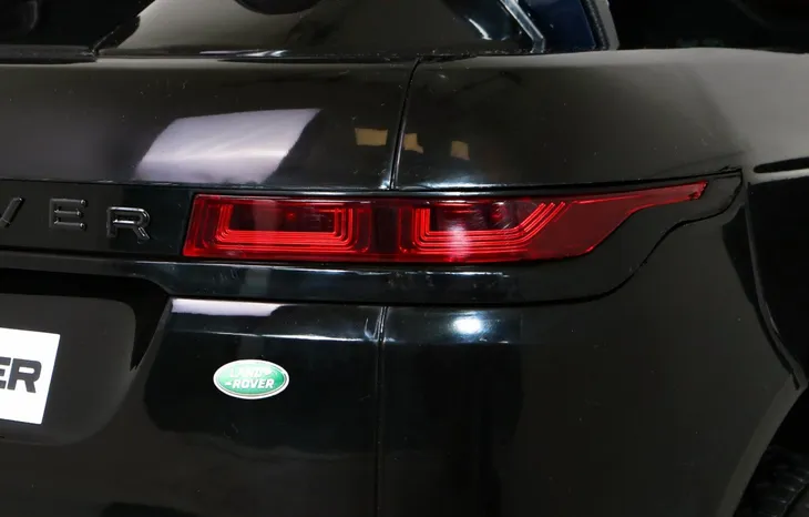 samochod-na-akumulator-range-rover-evoque-czarny-stan-nowy-dlugosc-pojazdu-101-cm