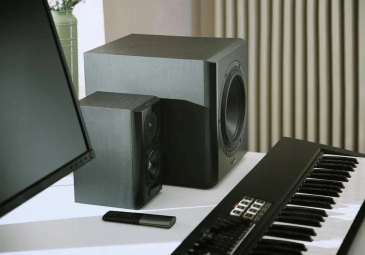 glosniki-komputerowe-bluetooth-2-1-edifier-150w-stan-nowy-sterowanie-pilot-bezprzewodowy