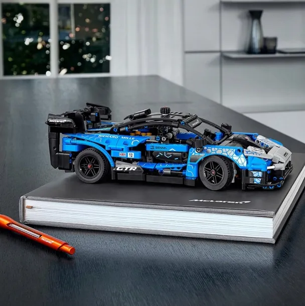 klocki-lego-technic-mclaren-senna-samochod-wiek-dziecka-10-lat