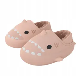 kapcie-domowe-pluszowe-rekiny-laczki-shark-40-41