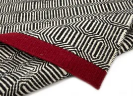 dywan-welniany-160x230-black-red