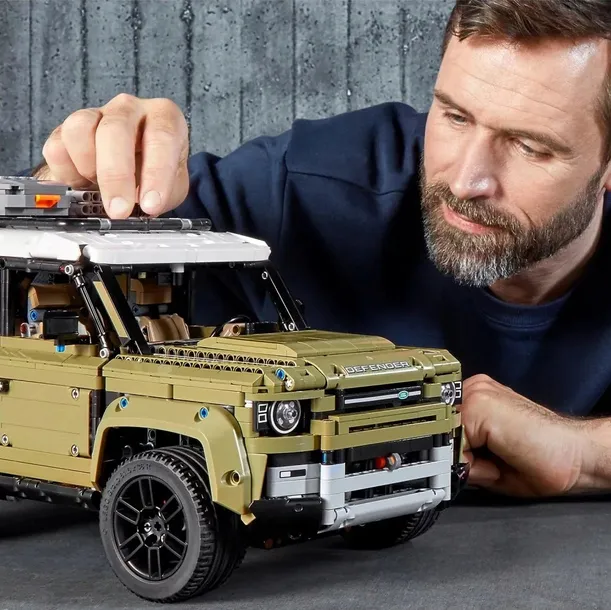lego-technic-42110-land-rover-defender-stan-nowy-wiek-dziecka-11-lat