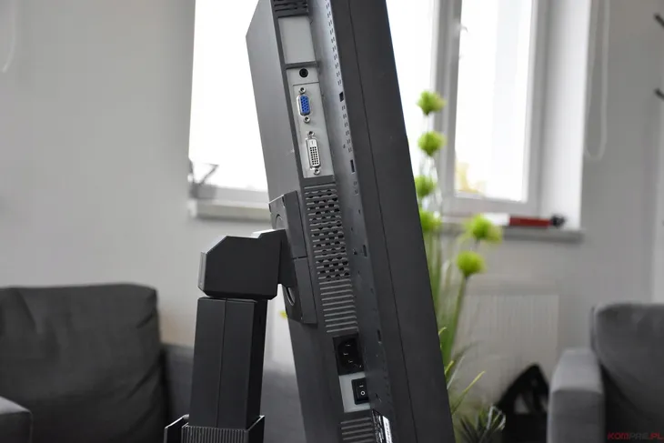 monitor-22-eizo-s2202w-dvi-vga-marka-eizo