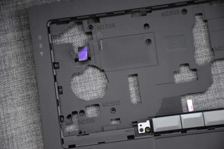 nowy-palmrest-touchpad-dell-latitude-e6330-e6430s-stan-opakowania-zastepcze