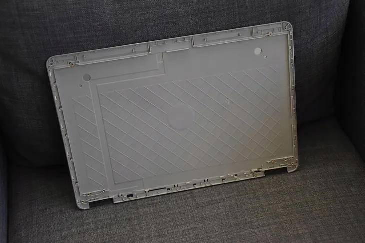 nowa-klapa-matrycy-dell-e7440-do-laptopow-dell