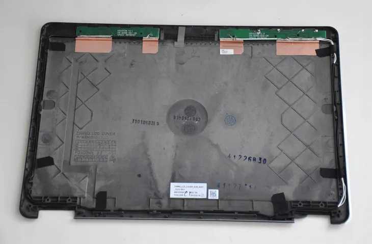 nowa-klapa-matrycy-dell-latitude-e5250-stan-nowy