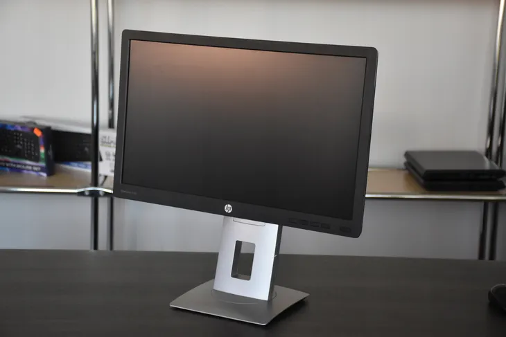 monitor-22-hp-e222-1920x1080-led-ips-hdmi-czas-reakcji-7-ms