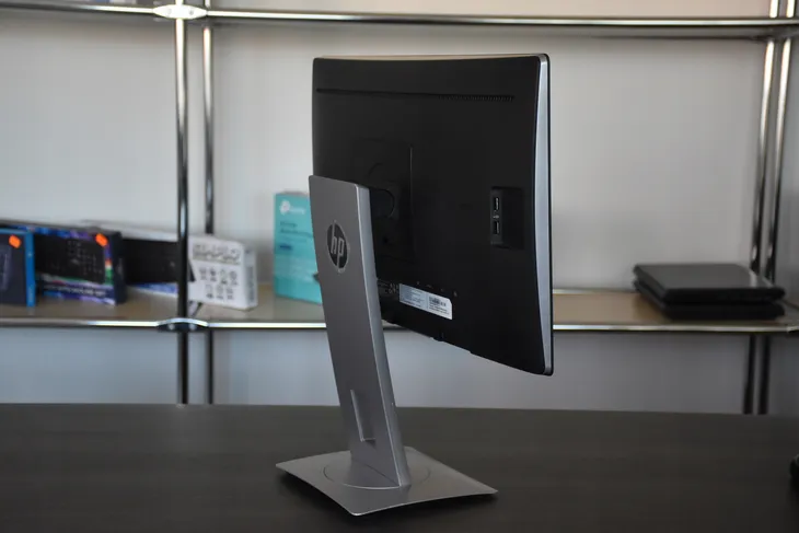 monitor-22-hp-e222-1920x1080-led-ips-hdmi-powloka-matrycy-matowa
