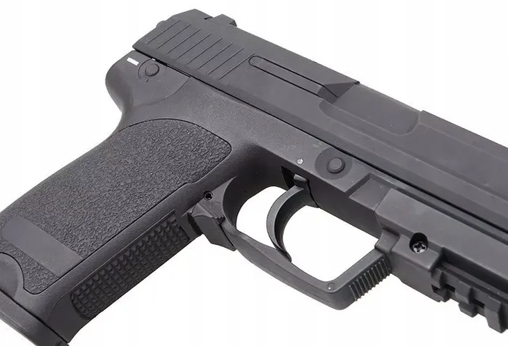 pistolet-cyma-cm125-stan-nowy-zasilanie-elektryczne