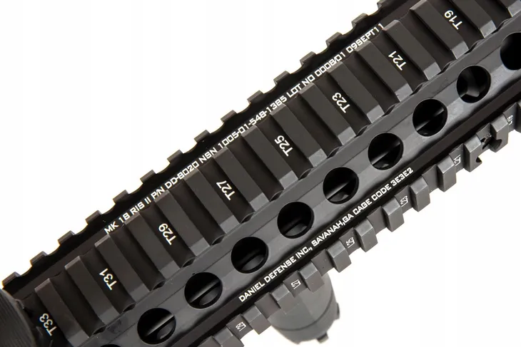 replika-karabinka-daniel-defense-mk18-sa-c19-core-marka-specna-arms-model-spe