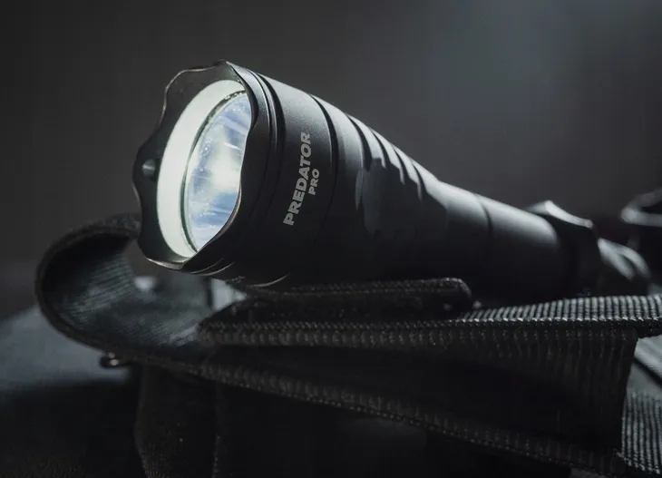 armytek-latarka-predator-pro-m-usb-1500-lm-warm-rodzaj-wielofunkcyjne