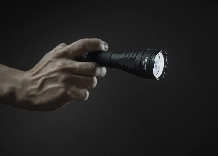 armytek-latarka-predator-pro-m-usb-1500-lm-warm-kolor-dominujacy-czarny