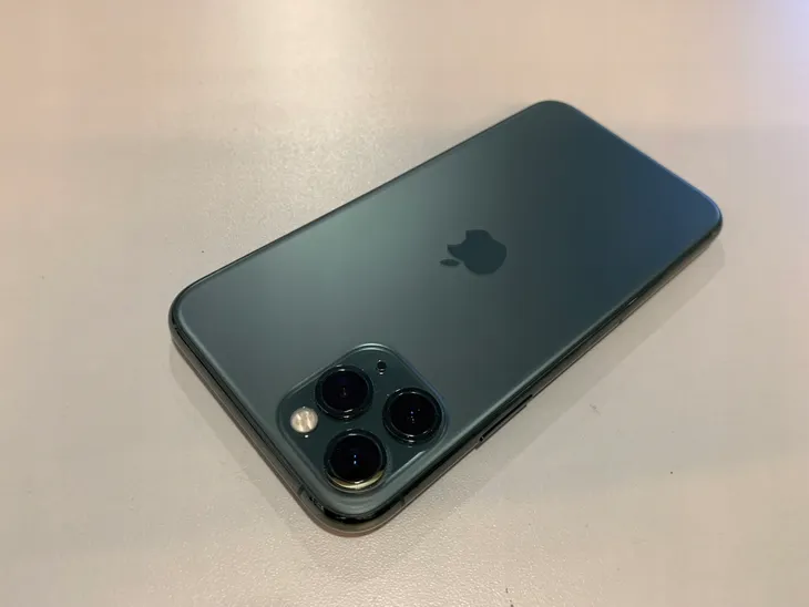 apple-iphone-11-pro-256gb-stan-powystawowy